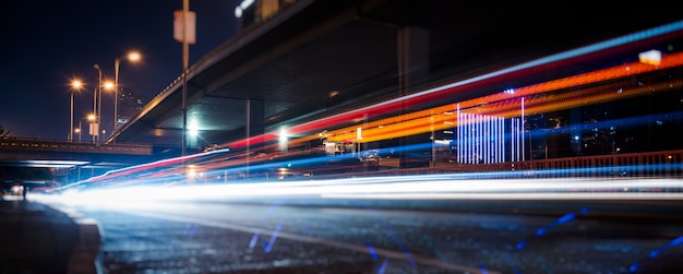 Free photo traffic light trails on urban street