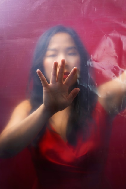 Free photo translucent and blurred portrait of woman