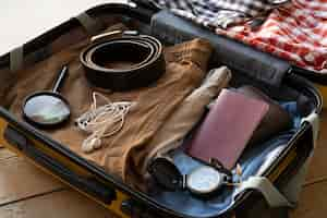 Free photo travel suitcase and preparations packing