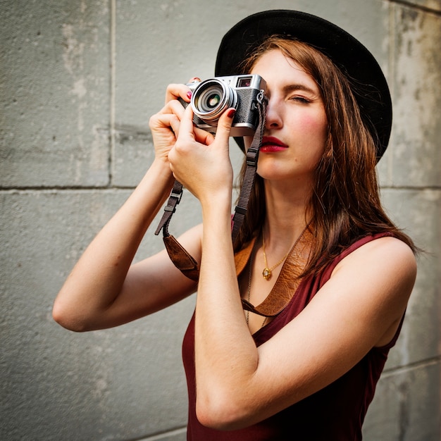 Free photo traveler photograph journey tourist girl lady concept