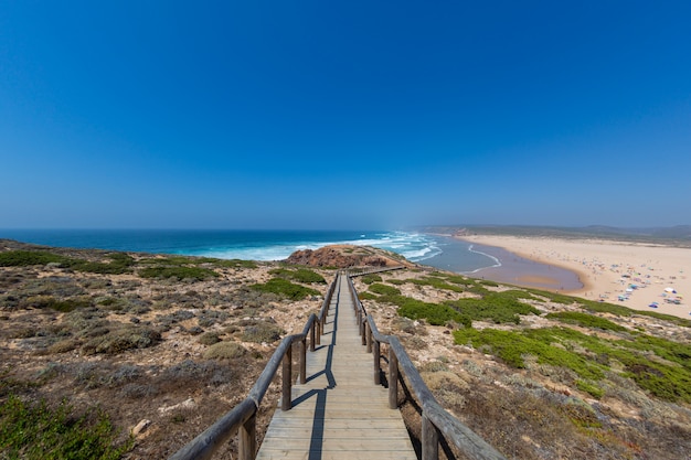 Free photo tropical beach perfect for spending summer afternoons in algarve, portugal