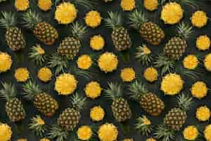 Free photo tropical fruits pattern