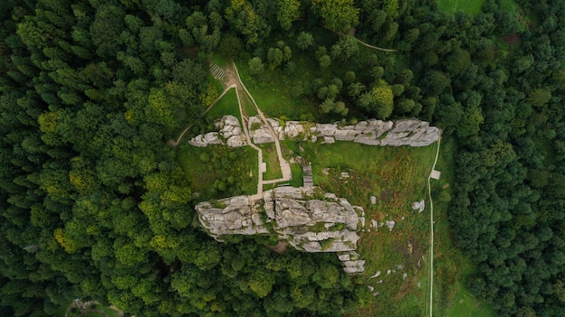 Free photo tustan rocks from above