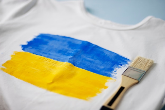 Free Photo ukrainian flag on white tshirt