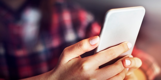 Using mobile phone during coffee break 