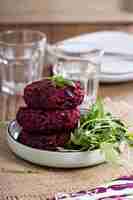 Free photo vegan burgers with beetroot and beans