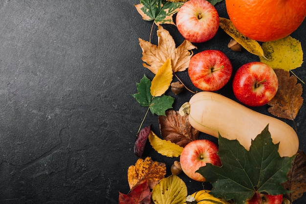 Free photo vegetables and leaves