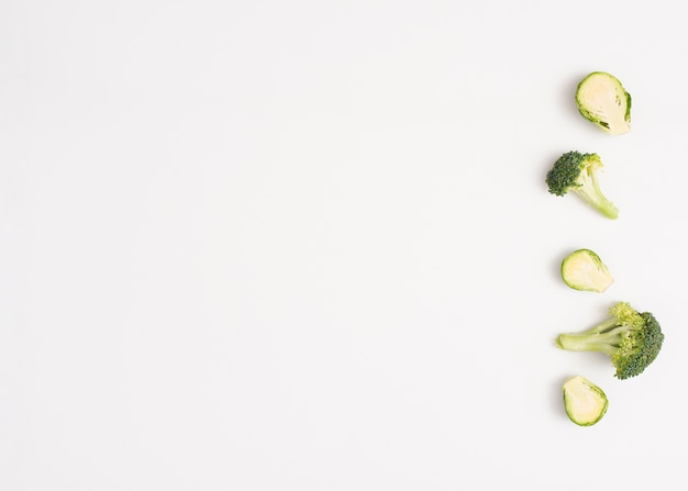 Free Photo vegetables on white background with copy space