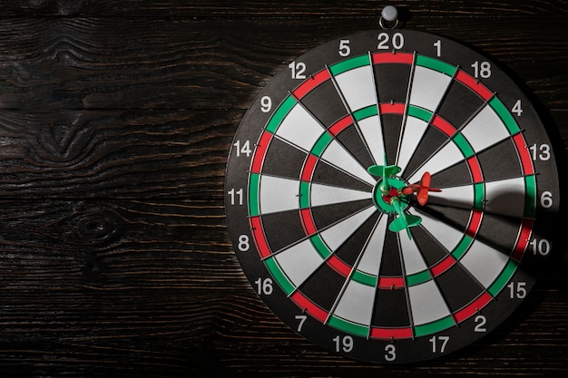 Free photo view of dartboard with bullseye arrow points