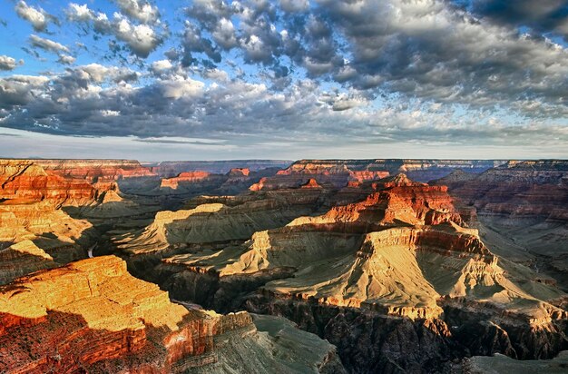 View of Grand Canyon with clouds in the morning