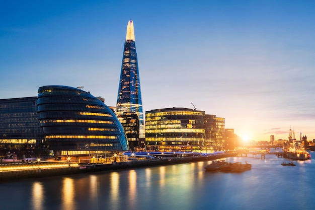 Free Photo view of london skyline from the tower bridge.