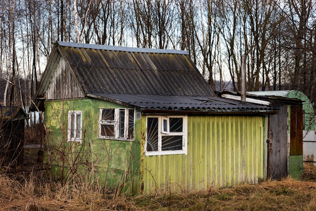 Free photo view of old and abandoned house in nature