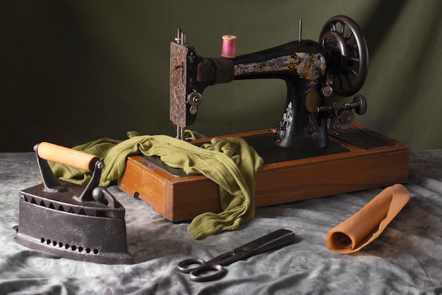 Free photo view of vintage sewing machine