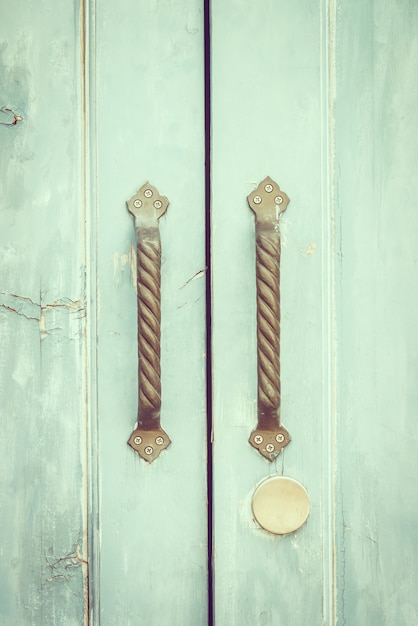 Free photo vintage door knob