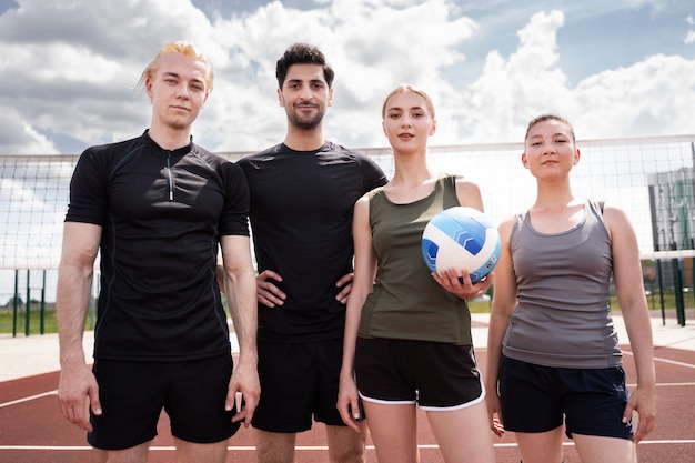 Free Photo volleyball players  having a match