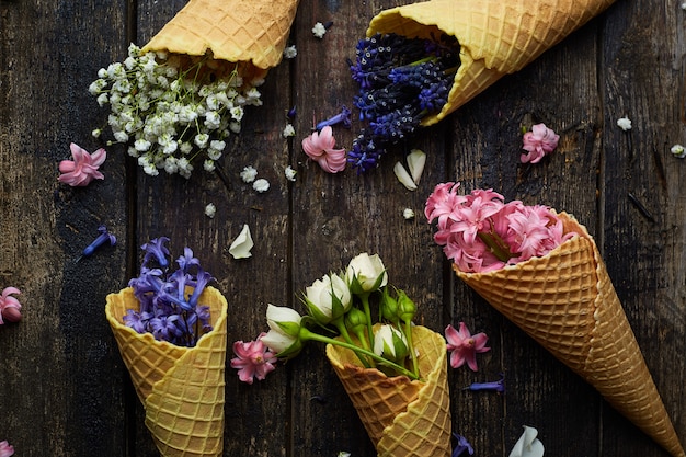 Free Photo waffles for ice cream with flowers