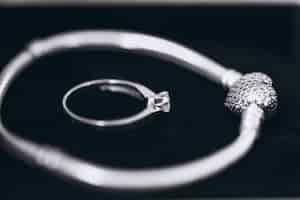 Free photo wedding ring and bracelet