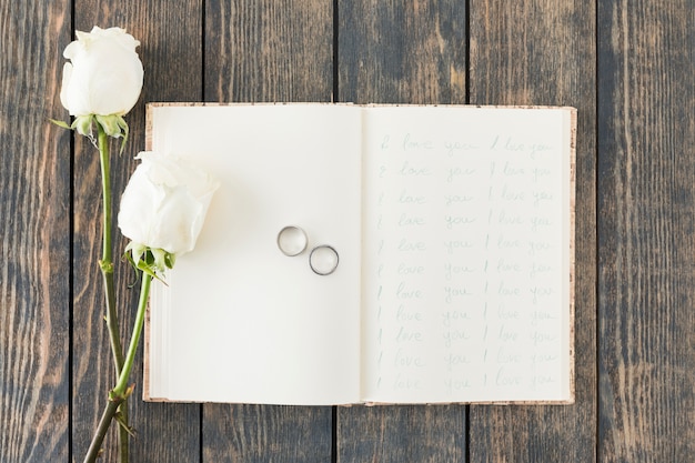 Wedding rings with ornaments