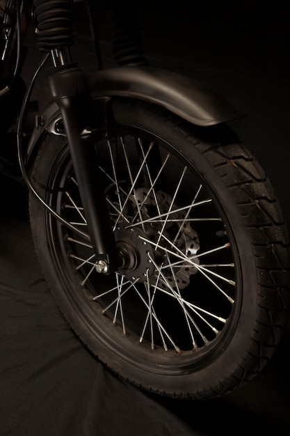 Free photo wheels of a cafe racer style motorbike