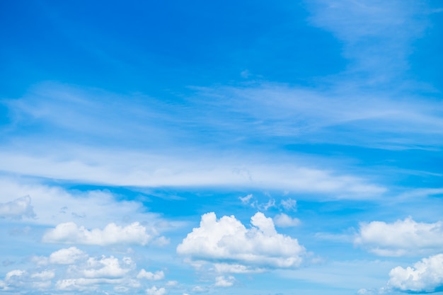 Free photo white cloud on blue sky