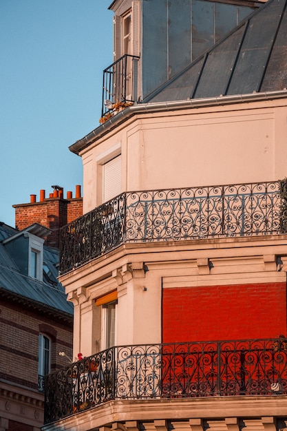 White and red concrete building