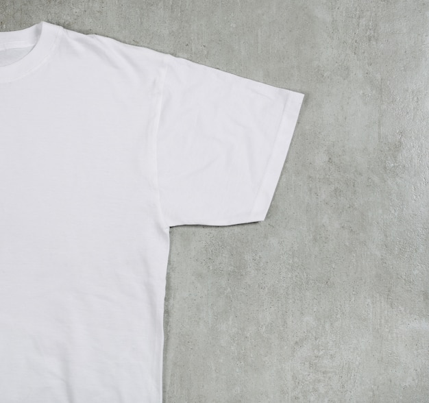 Free photo white shirt