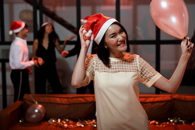 Free photo woman being happy at new year's eve party