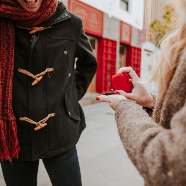 Free Photo woman making proposal to man