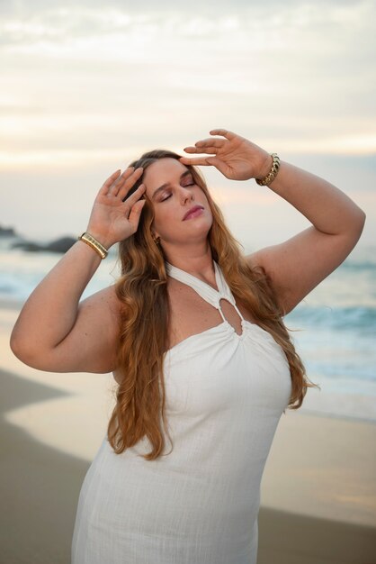 Woman portraing greek goddess