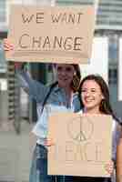 Free photo women demonstrating together for change