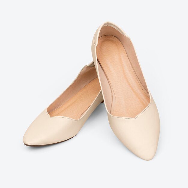 Women's beige low heel shoes fashion