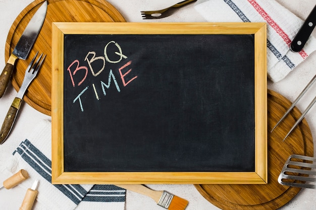 Free photo words bbq time on blackboard