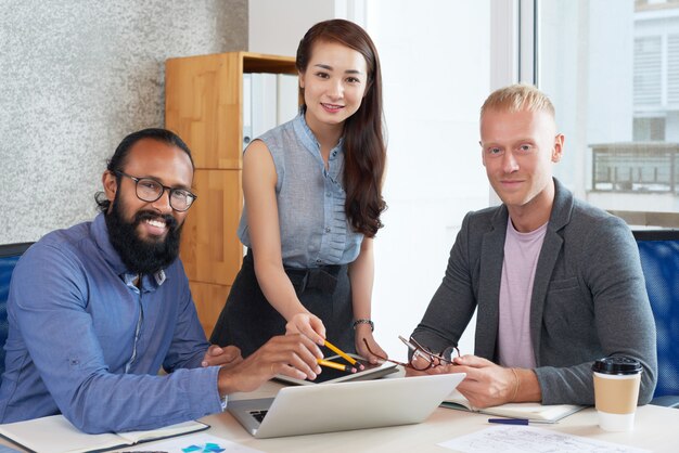 Young business people working in team