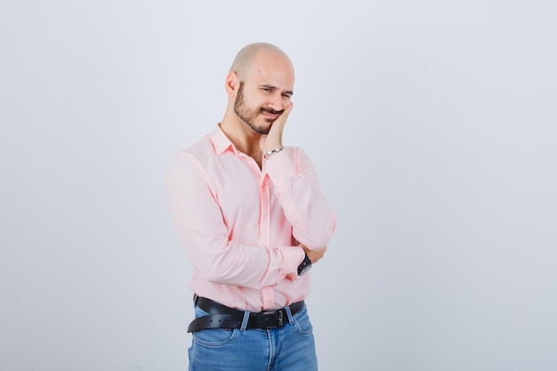 Free photo young man suffering from a toothache