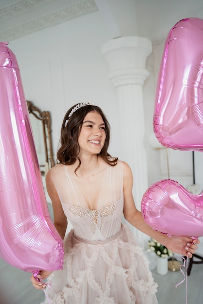 Free photo young woman celebrating her quinceanera