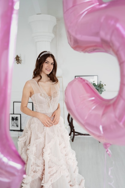 Free photo young woman celebrating her quinceanera