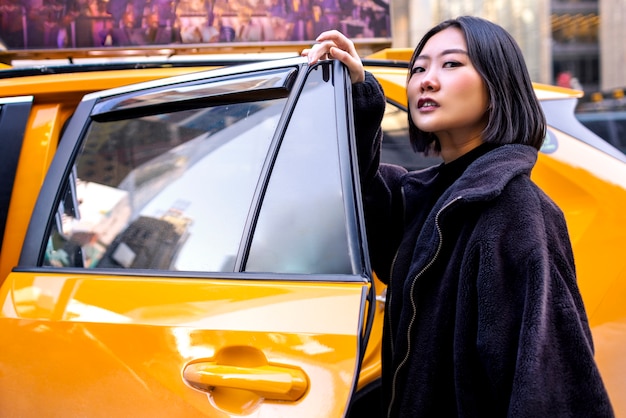 Young woman in the new york city during daytime