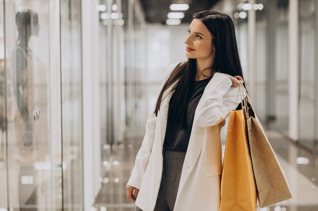 Young woman shopping at shopping mall