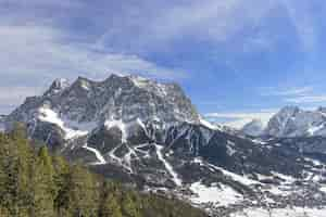 Free photo zugspitze mountain at sunny day in winter. tirol, austria