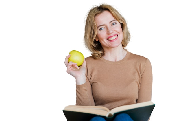 Free PSD portrait of woman reading book