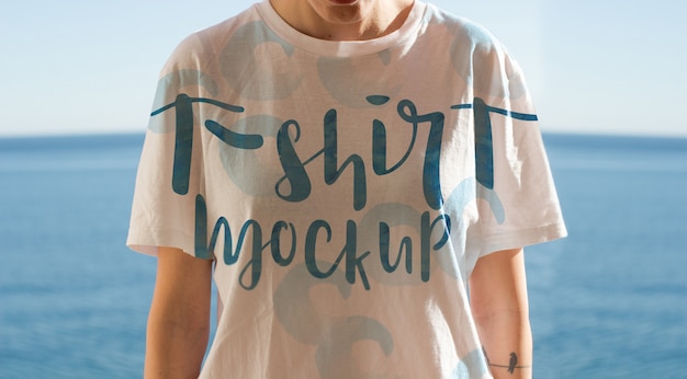 Free PSD t-shirt mockup design