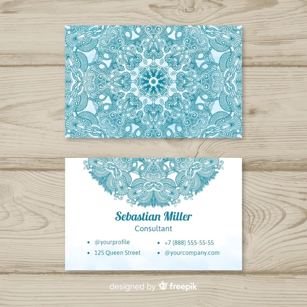 Free Vector creative elegant business card in mandala style