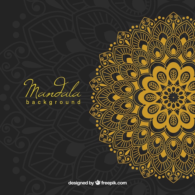 Free vector golden mandala background with luxurious style