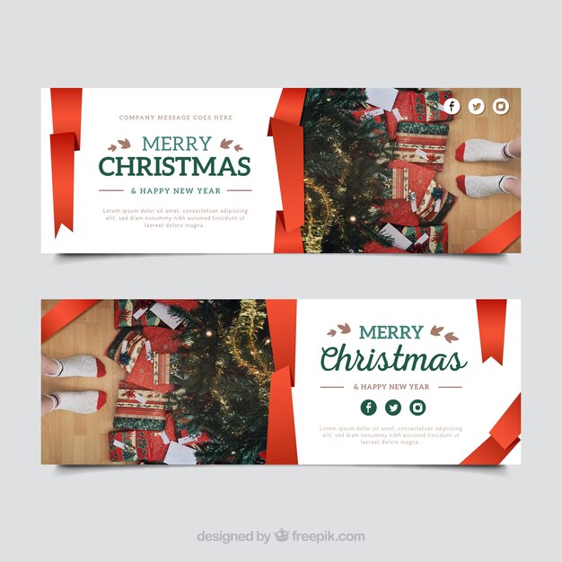 Merry christmas banners with ribbons