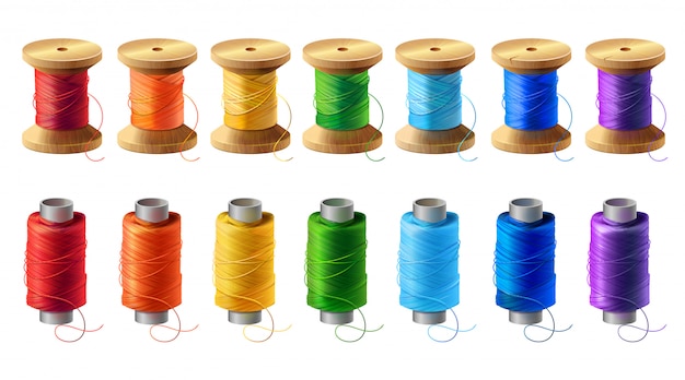 Free Vector realistic set of wooden and plastic bobbins, spools with colored thread 