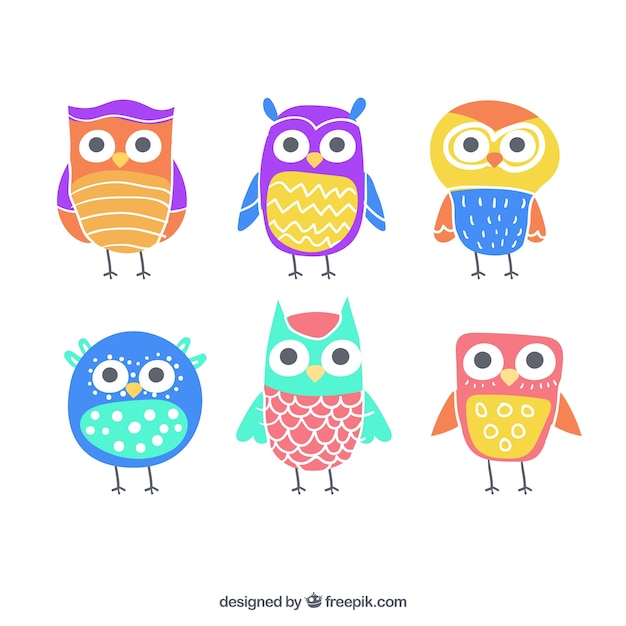 Free vector various hand drawn color owls