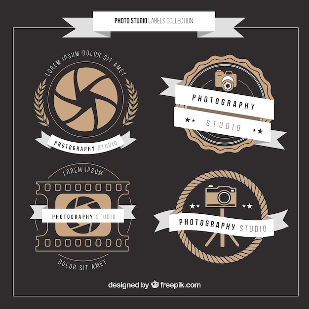 Free vector vintage photography badges