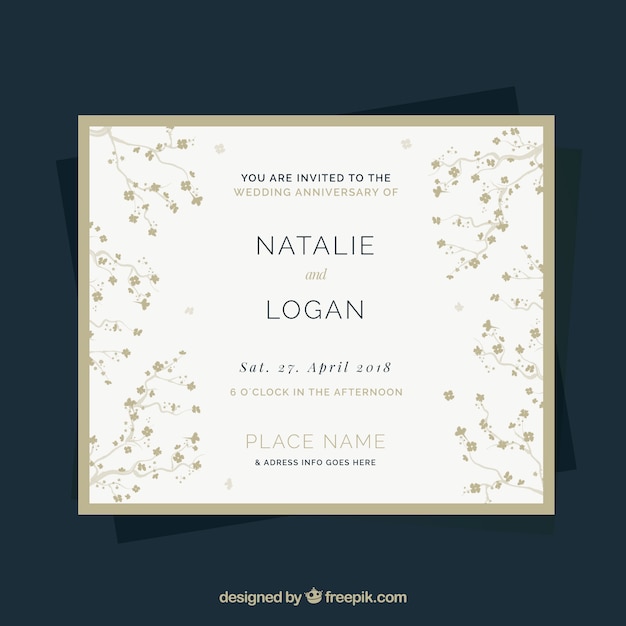 Free Vector wedding anniversary card in golden style