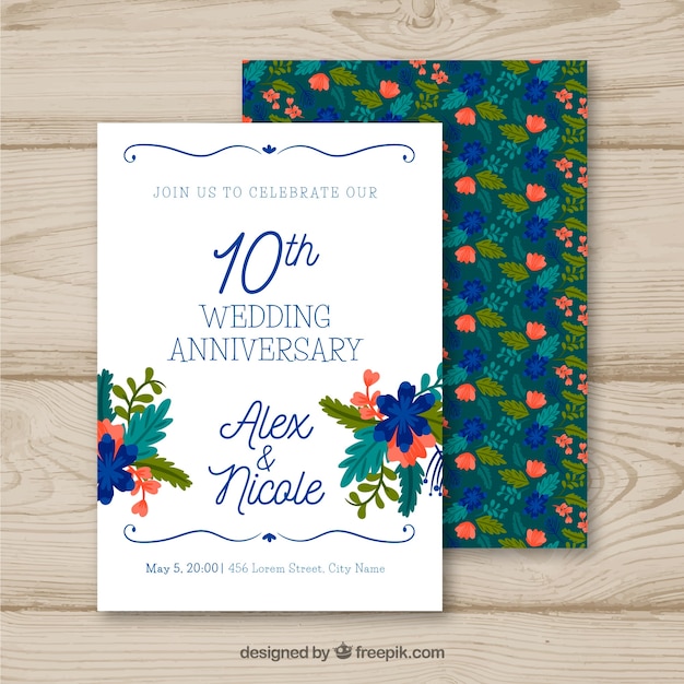 Free Vector wedding anniversary card with flowers