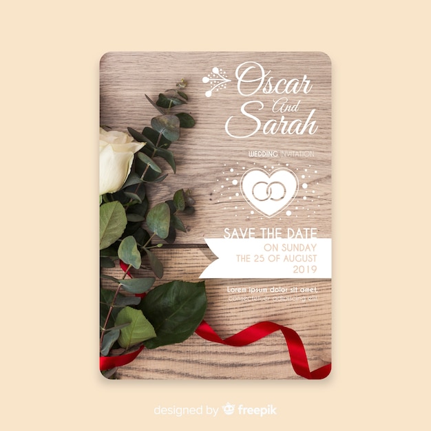 Free Vector wedding invitation template with photo